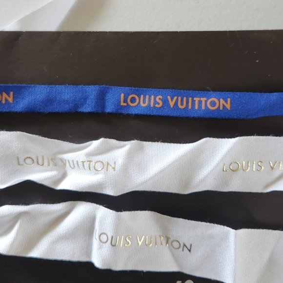 Louis Vuitton Gift Wrap Logo Ribbon White Blue Gold - Picture 3 of 3